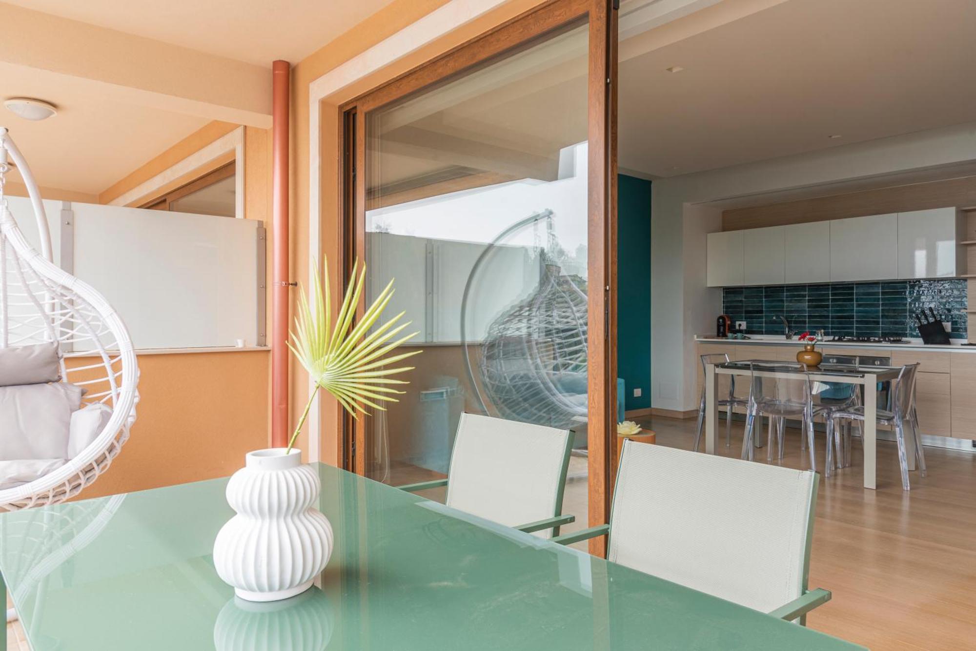 Coco Sunshine Apartment